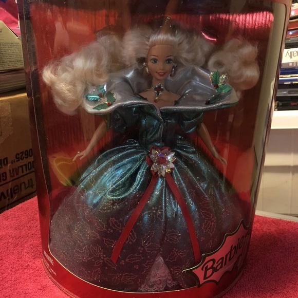 Happy Holidays Barbie 1995 Special Edition NRFB Vintage In Fantastic Shape. - Picture 2 of 7